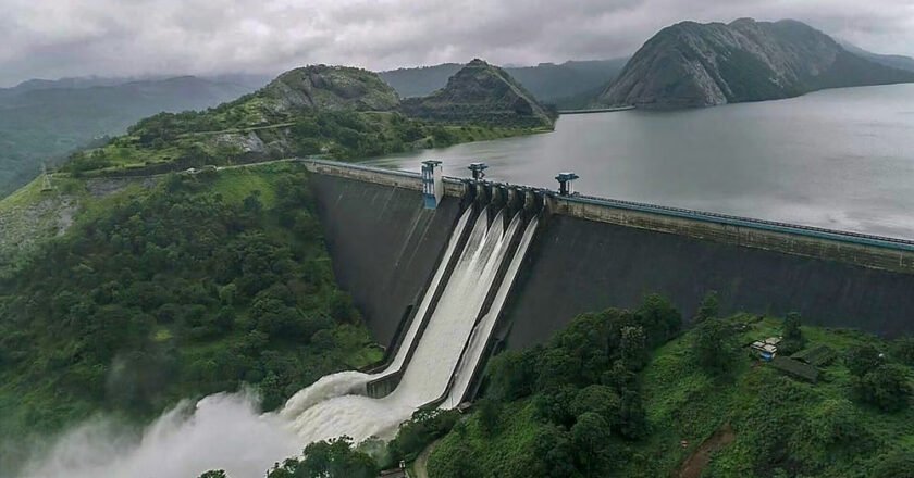 ഇടുക്കി ഡാമിലെ സുരക്ഷാ വീഴ്ച; അന്വേഷണം ക്രൈംബ്രാഞ്ചിന് കൈമാറി, വിദേശത്തുള്ള പ്രതിയെ നാട്ടിലെത്തിക്കാൻ ശ്രമം Idukki Dam